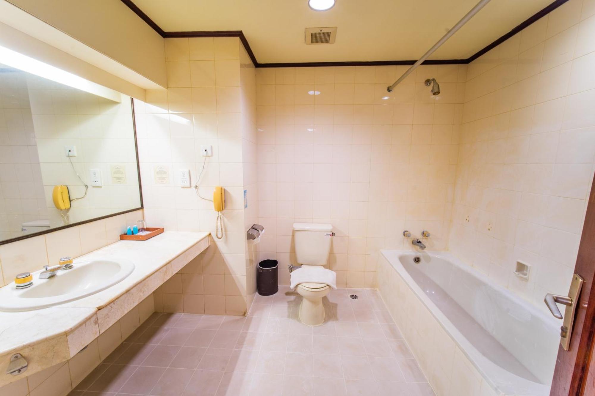 Adika Hotel Bahtera Klandasan Kecil 외부 사진